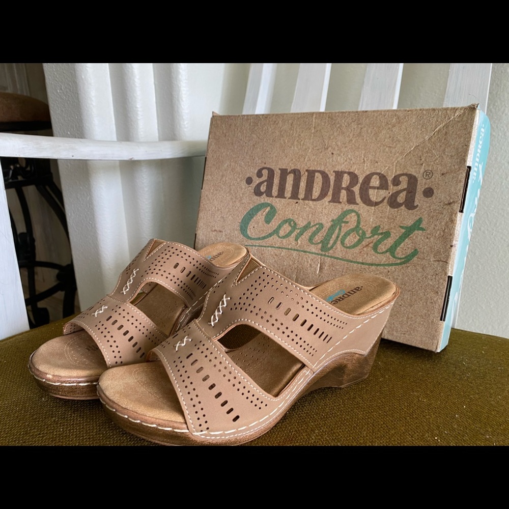 Brown comfortable sandals